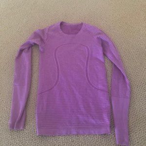 Lululemon Swiftly top